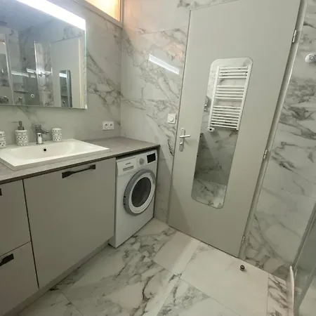 T2 Avec Terrasse Sud - Accès - Fr-1-374-246